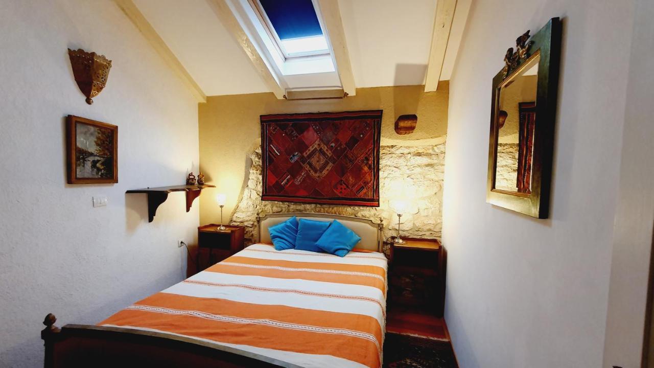 Villa Kazun With Private Pool And Two Gardens Marčana 外观 照片